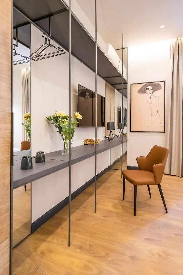 Allure Boutique Hotel Tirana 4*,