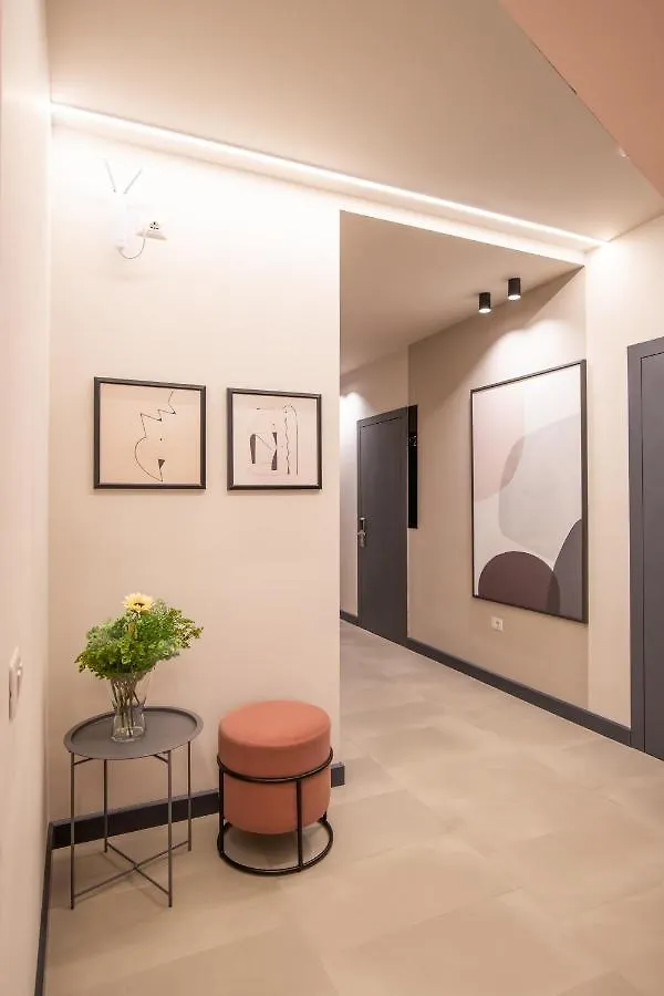 Allure Boutique Hotel Tirana 4*,  Albanien