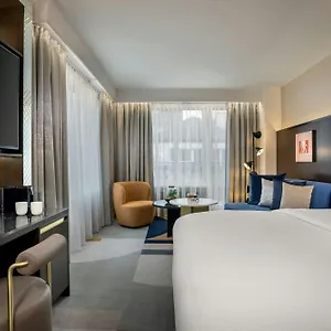 Hotel Neues Schloss Privat Zurich, Autograph Collection *****