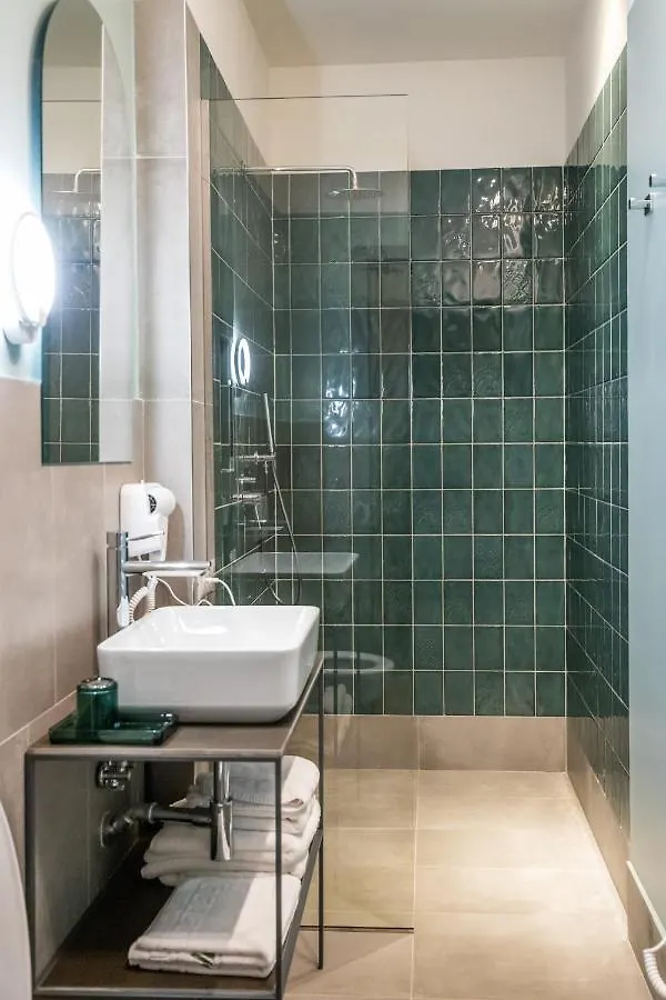 Allure Boutique Hotel Тирана 4*,  Албания